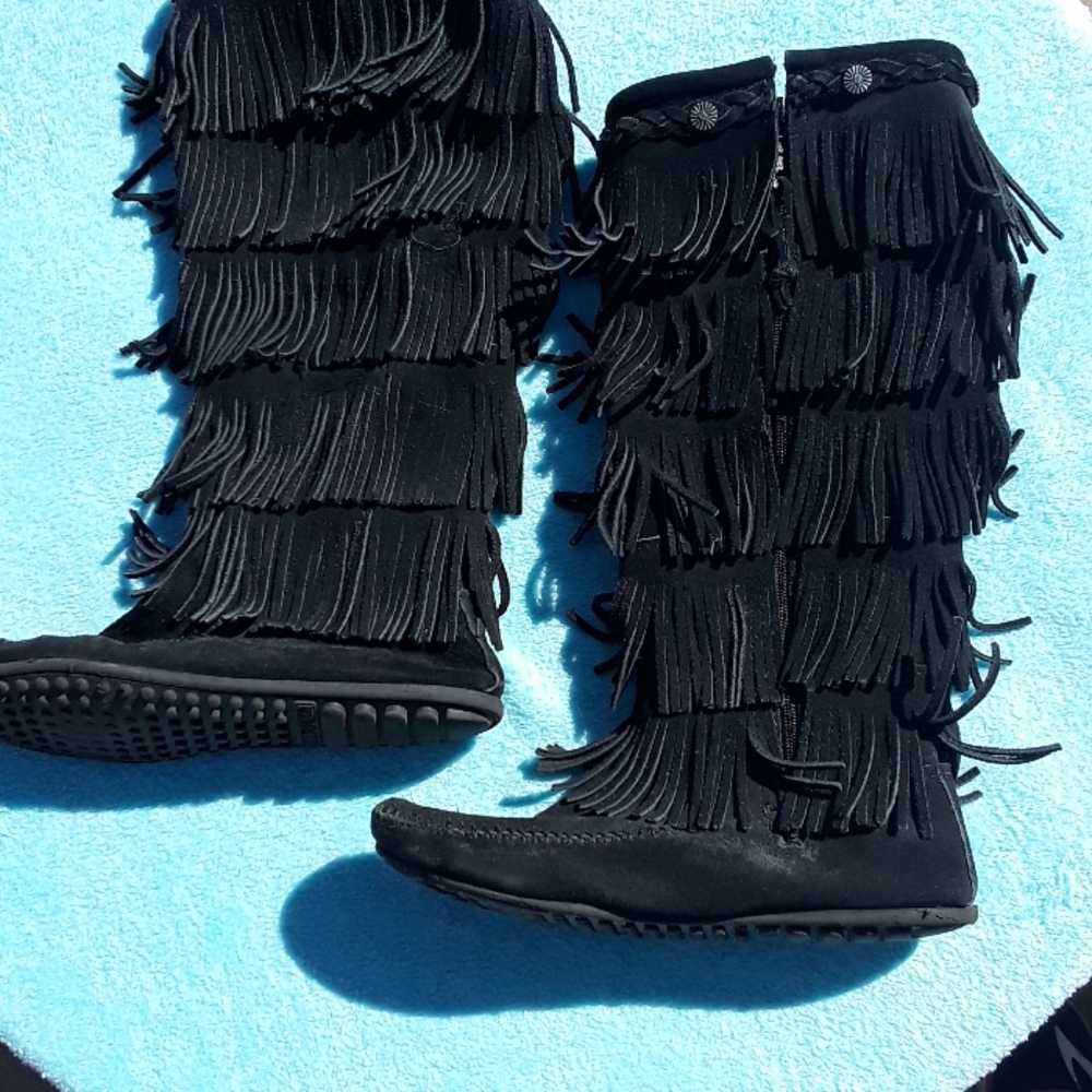 MINNETONKA leather Moccasin boots, sz 9